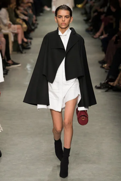 Look 9